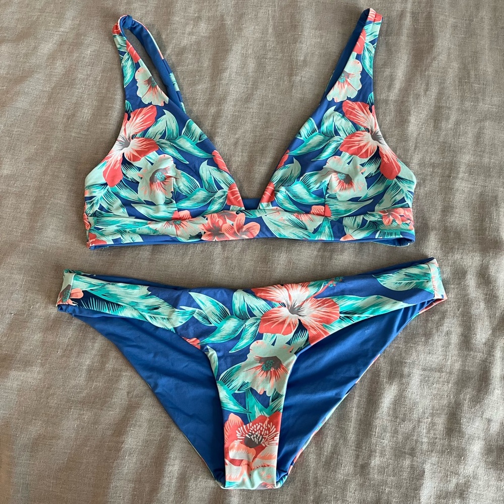 O’Neill Reversible Bikini Set